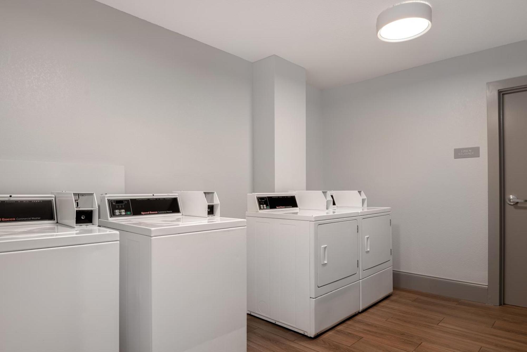 Spark By Hilton Orangeburg Bagian luar foto